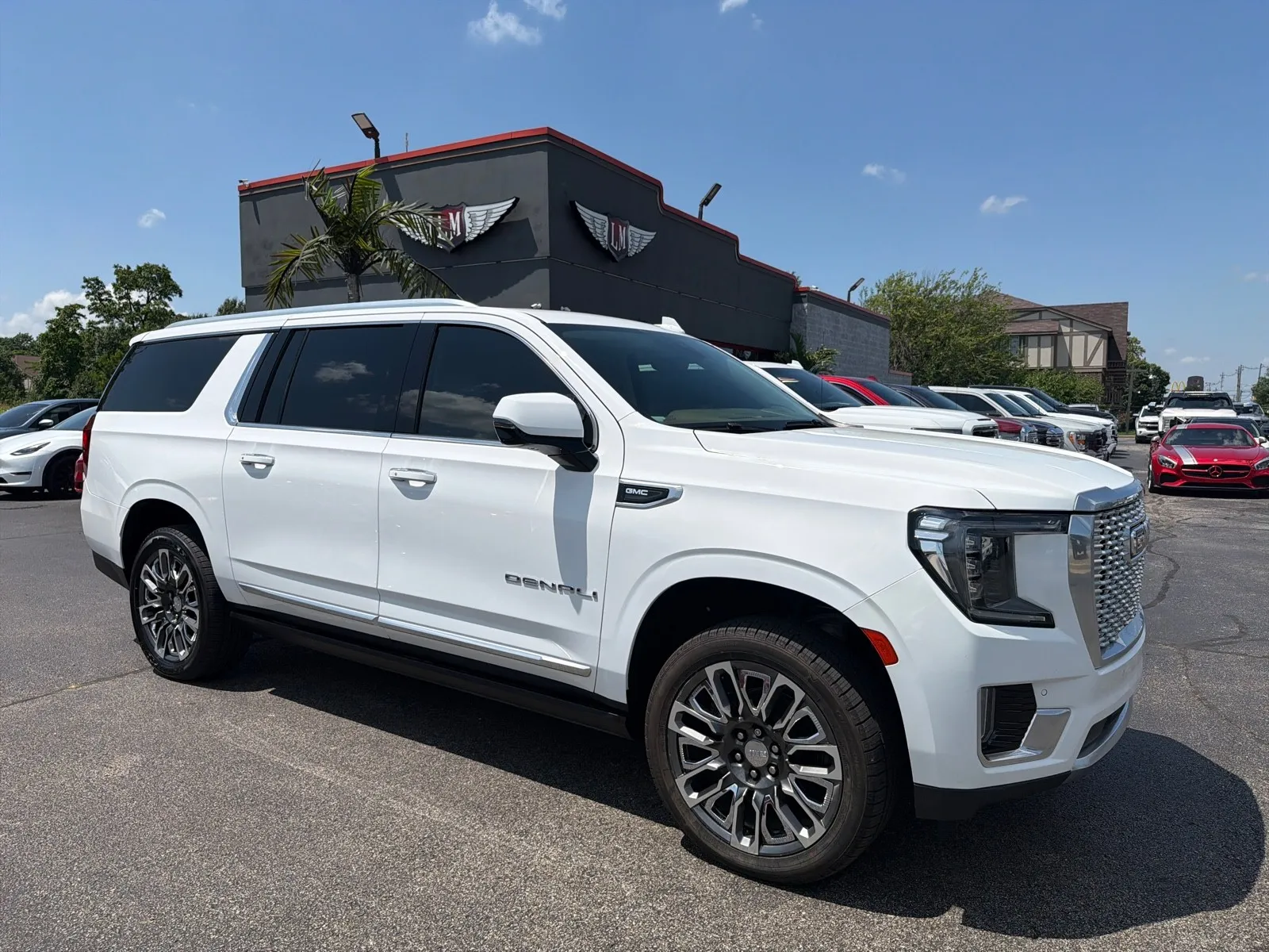 White 2021 GMC Yukon XL Denali for sale in Evansville, IN