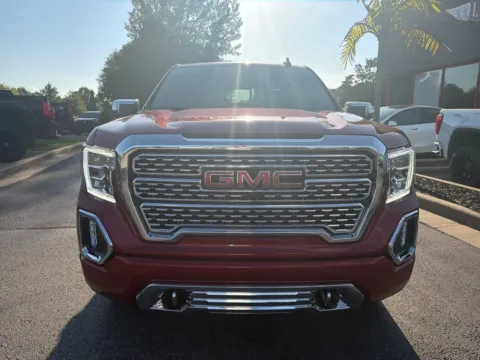 Photos of 2021 GMC Sierra 1500 Denali for sale in Evansville, IN at Lux Motors