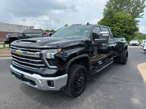 More photos of 2024 Chevrolet Silverado 3500 HD LTZ at Lux Motors, IN