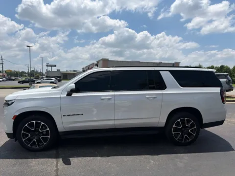 More photos of 2021 Chevrolet Suburban RST at Lux Motors, IN