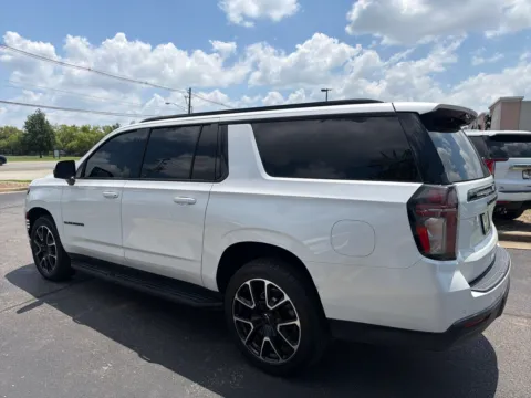 More photos of 2021 Chevrolet Suburban RST at Lux Motors, IN