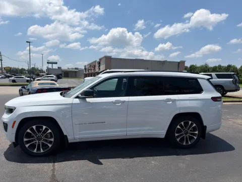 More photos of 2021 Jeep Grand Cherokee L Overland at Lux Motors, IN