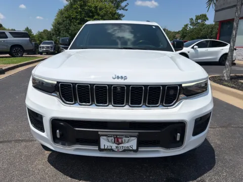 Photos of 2021 Jeep Grand Cherokee L Overland for sale in Evansville, IN at Lux Motors