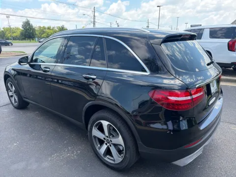 More photos of 2018 Mercedes-Benz GLC 300 at Lux Motors, IN
