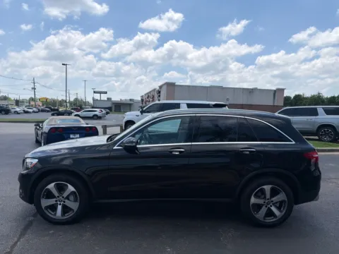 More photos of 2018 Mercedes-Benz GLC 300 at Lux Motors, IN