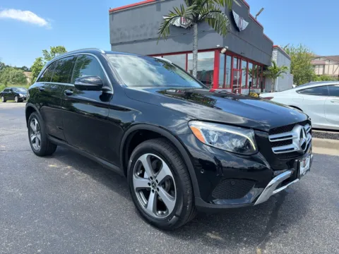 Black 2018 Mercedes-Benz GLC 300 for sale in Evansville, IN