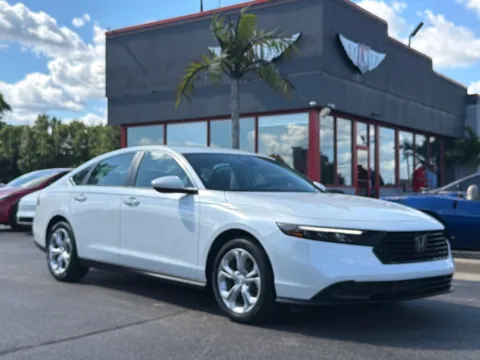 White 2023 Honda Accord Sedan LX for sale in Evansville, IN