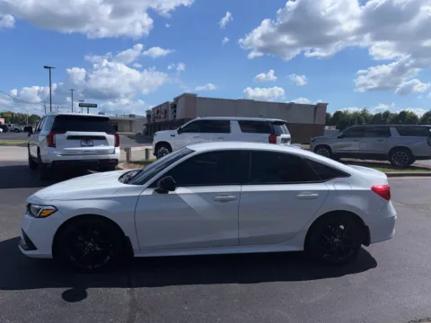 More photos of 2022 Honda Civic Sedan Sport at Lux Motors, IN
