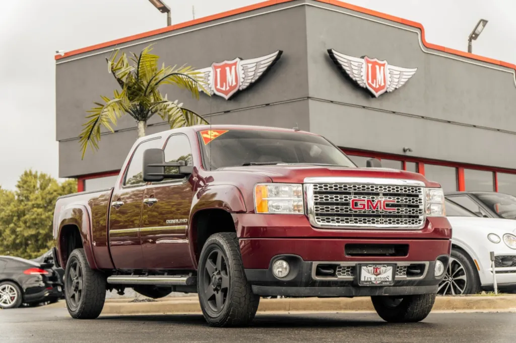 チャレンジャー GMC シエラ 2500HD デナリ Karson SLV Greenlight Karson 2022 GMC Sierra 2500HD DENALI Red 1/64