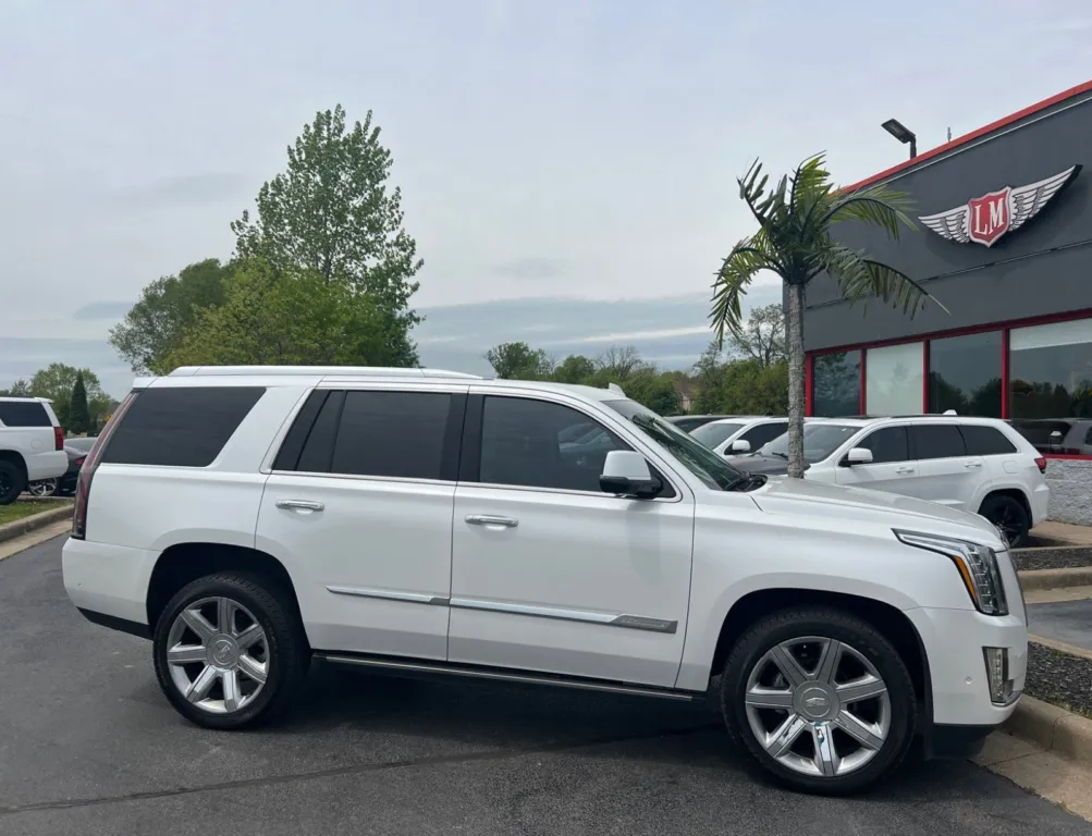 2017 Cadillac Escalade Premium Luxury for sale in Evansville, IN