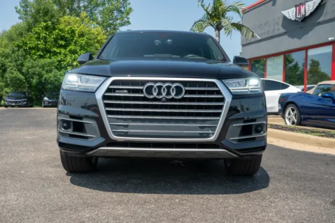Photos of 2019 Audi Q7 Prestige for sale in Evansville, IN at Lux Motors
