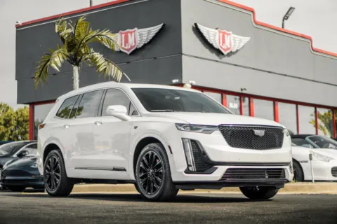 Used 2021 Cadillac XT6 Premium Luxury for sale in Evansville, IN