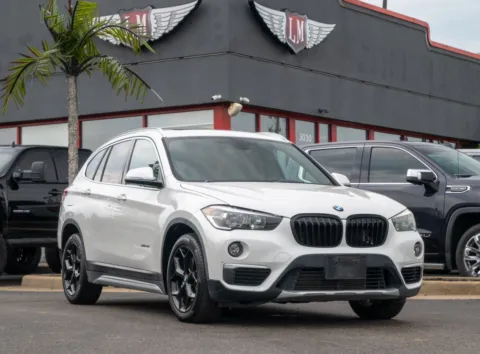 White 2018 BMW X1 sDrive28i for sale in Evansville, IN