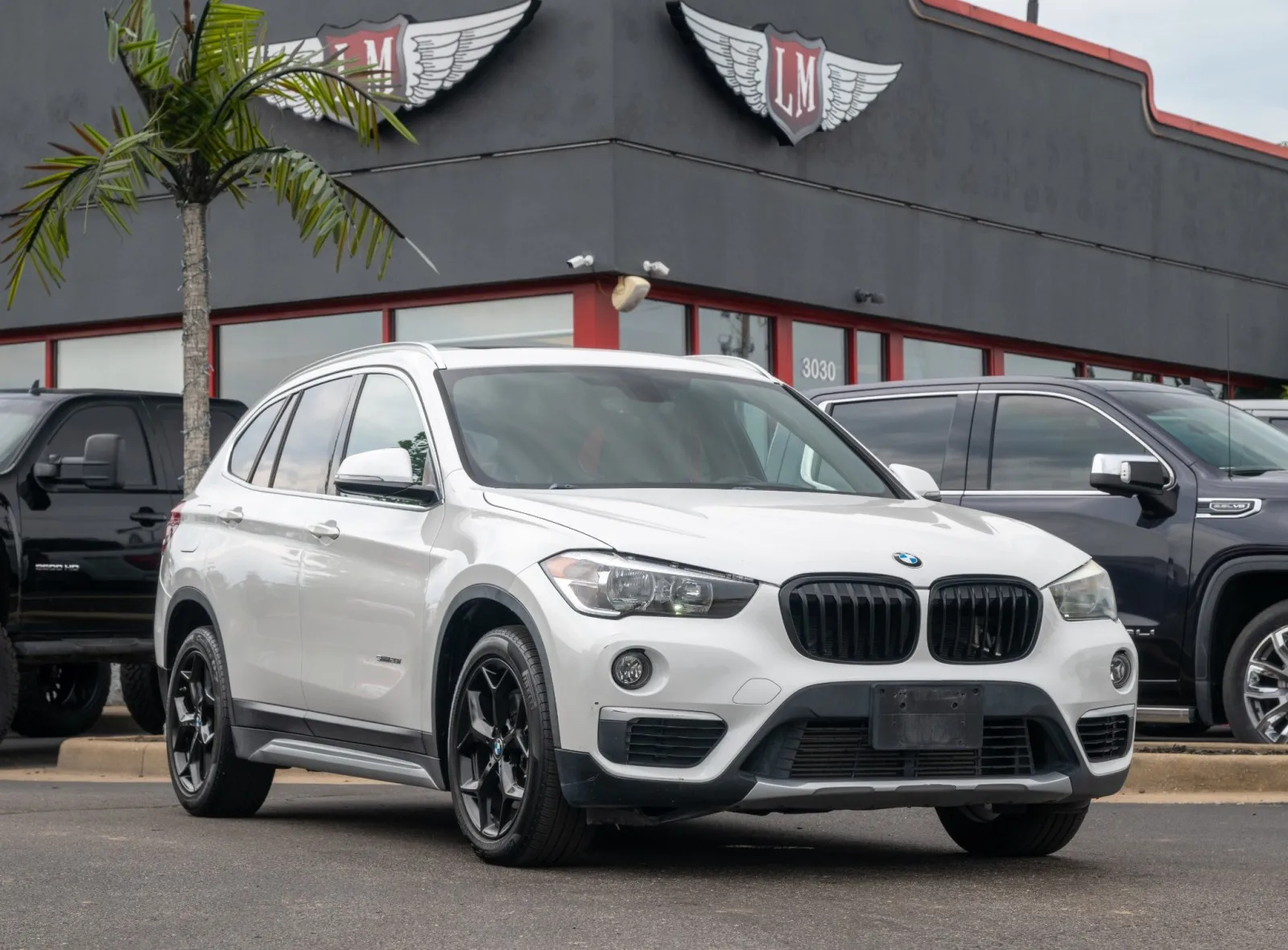 White 2018 BMW X1 sDrive28i for sale in Evansville, IN
