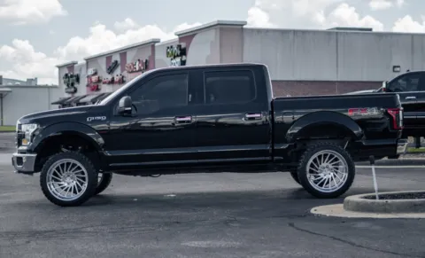 More photos of 2017 Ford F-150 XLT at Lux Motors, IN