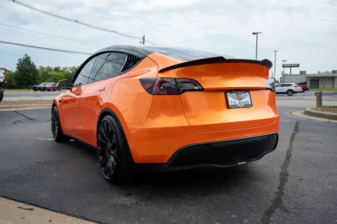 More photos of 2022 Tesla Model Y Performance at Lux Motors, IN