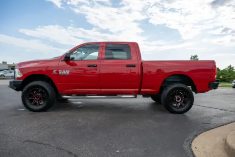 More photos of 2016 Ram 2500 Tradesman at Lux Motors, IN