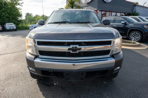Another view of 2007 Chevrolet Silverado 1500 LT w/2LT for sale in Evansville, IN at Lux Motors