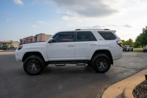 More photos of 2020 Toyota 4Runner SR5 Premium at Lux Motors, IN