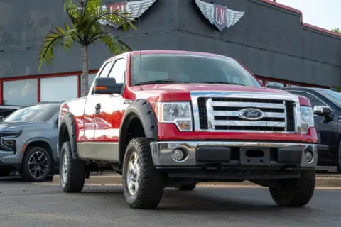 Red 2009 Ford F-150 XLT for sale in Evansville, IN