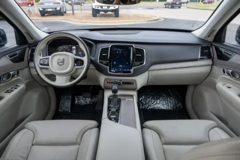 Photos of 2020 Volvo XC90 Inscription for sale in Evansville, IN at Lux Motors