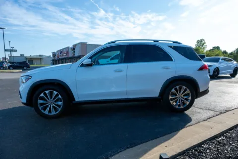 More photos of 2020 Mercedes-Benz GLE 450 at Lux Motors, IN