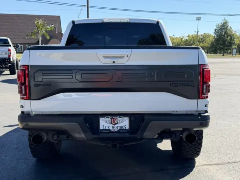 More photos of 2018 Ford F-150 Raptor at Lux Motors, IN