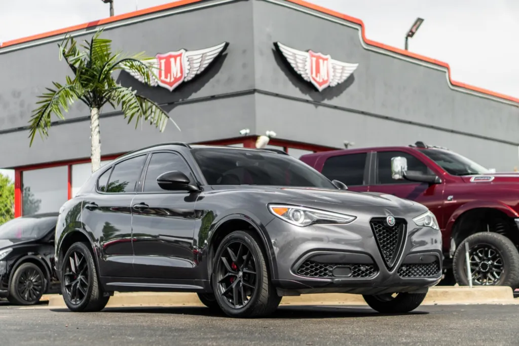 Alfa Romeo Stelvio Quadrifoglio Car Shoe Estate 2018 Alfa-Romeo