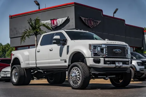 White 2022 Ford Super Duty F-450 DRW Limited for sale in Evansville, IN