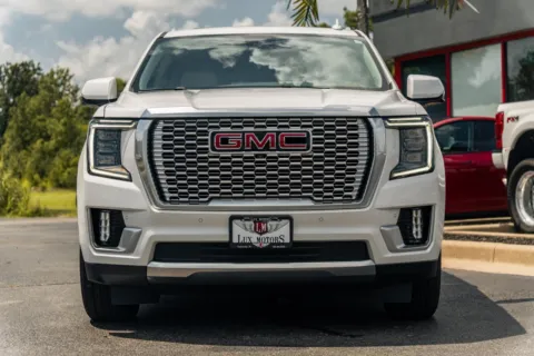 Photos of 2024 GMC Yukon XL Denali *Reserve Pkg* for sale in Evansville, IN at Lux Motors