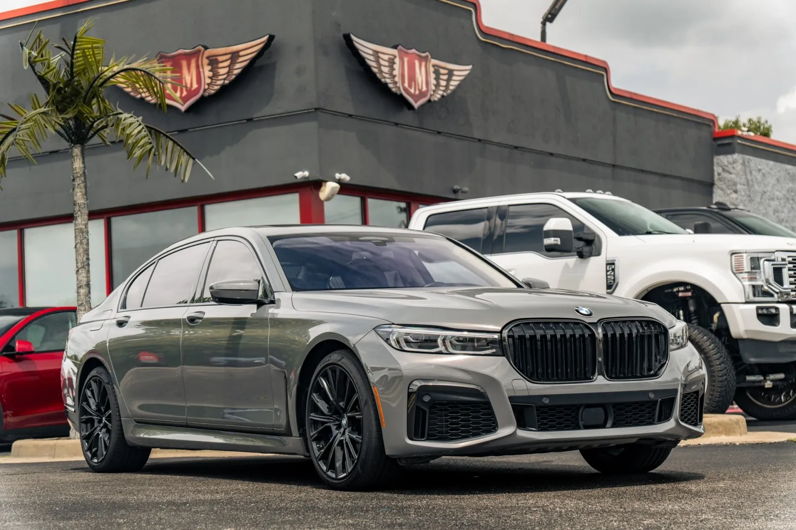 Gray 2022 BMW 7 Series M760i xDrive for sale in Evansville, IN