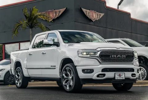 White 2020 Ram 1500 Limited for sale in Evansville, IN