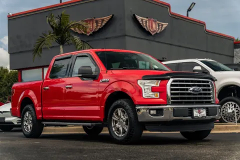Red 2016 Ford F-150 XLT for sale in Evansville, IN