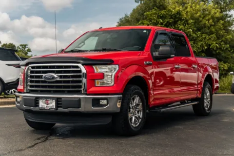 More photos of 2016 Ford F-150 XLT at Lux Motors, IN