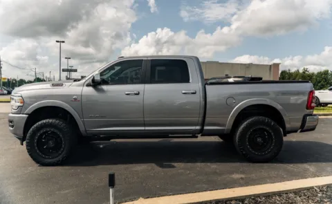 More photos of 2020 Ram 3500 Laramie at Lux Motors, IN