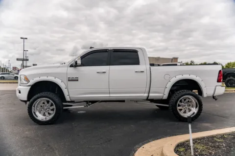 More photos of 2018 Ram 2500 SLT at Lux Motors, IN