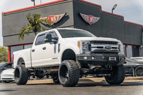White 2017 Ford Super Duty F-250 SRW XLT for sale in Evansville, IN