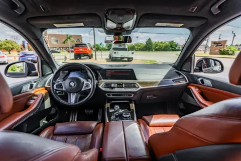 Photos of 2021 BMW X7 xDrive40i for sale in Evansville, IN at Lux Motors