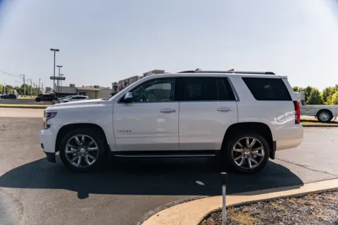 More photos of 2017 Chevrolet Tahoe Premier at Lux Motors, IN