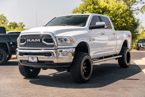 More photos of 2017 Ram 2500 Longhorn at Lux Motors, IN