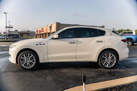 More photos of 2022 Maserati Levante GT at Lux Motors, IN