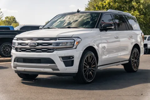 More photos of 2022 Ford Expedition Platinum at Lux Motors, IN