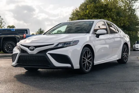 More photos of 2021 Toyota Camry SE at Lux Motors, IN