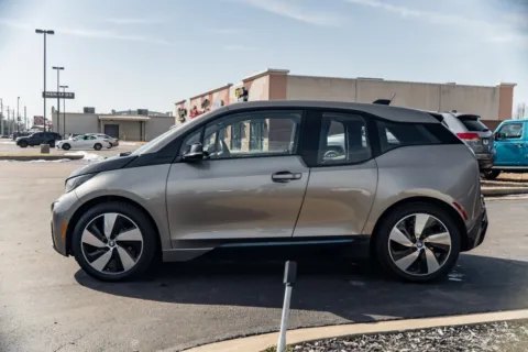 More photos of 2016 BMW i3 w/Range Extender at Lux Motors, IN