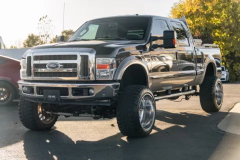 More photos of 2008 Ford Super Duty F-250 SRW Lariat at Lux Motors, IN