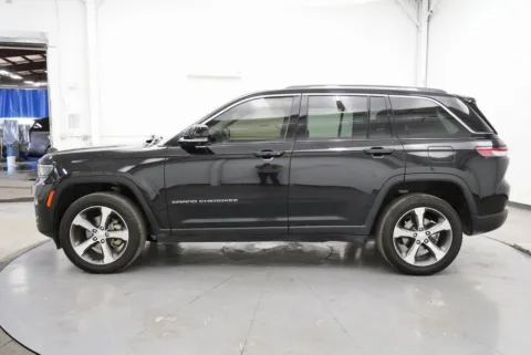 More photos of 2023 Jeep Grand Cherokee Limited at Braden Chrysler Dodge Jeep Ram, OH