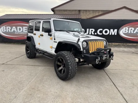 White 2017 Jeep Wrangler Unlimited Freedom Edition for sale in Gallipolis, OH