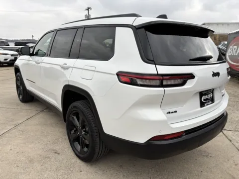 More photos of 2025 Jeep Grand Cherokee L Limited at Braden Chrysler Dodge Jeep Ram, OH