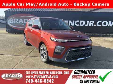 Orange 2020 Kia Soul LX for sale in Gallipolis, OH