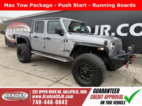 Silver 2020 Jeep Gladiator Sport for sale in Gallipolis, OH
